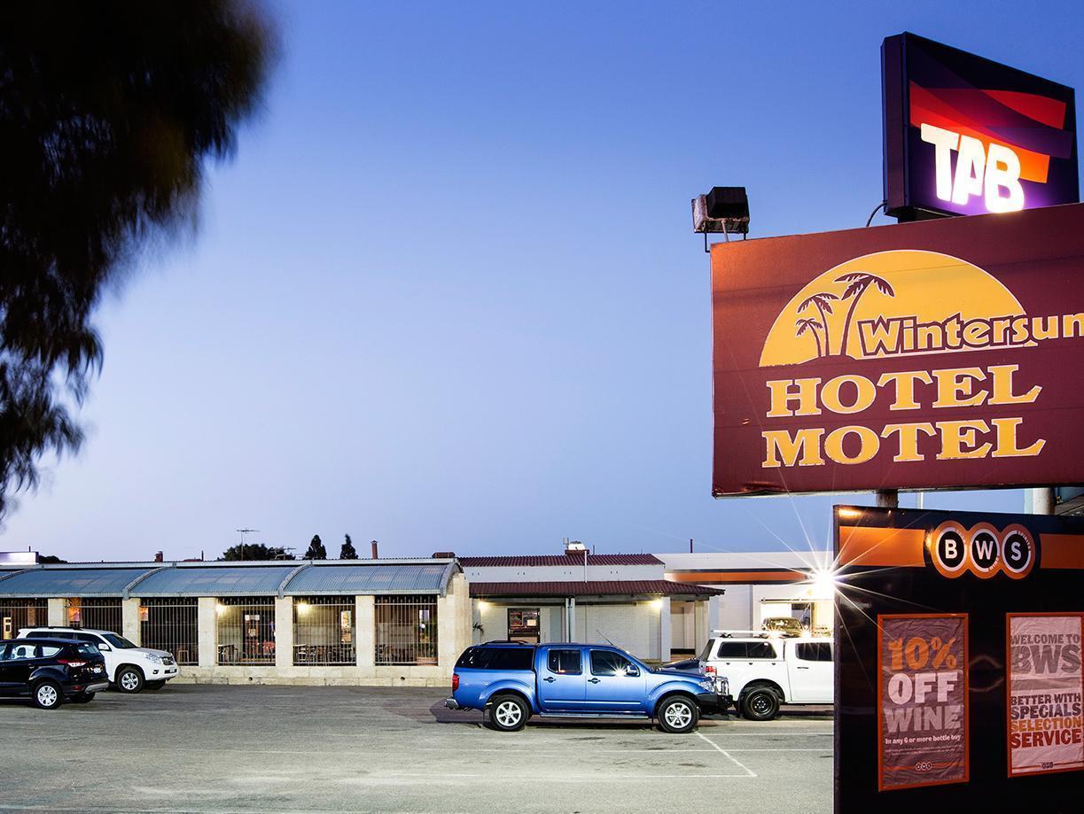 Nightcap At Wintersun Hotel Geraldton Exteriör bild
